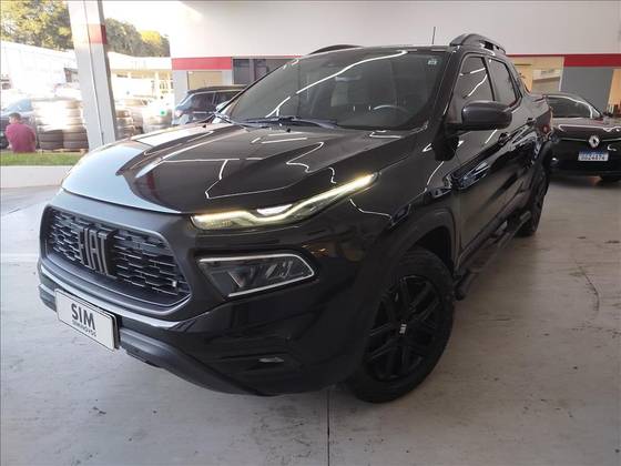 FIAT TORO 2.0 16V TURBO DIESEL ULTRA 4WD AT9 FIAT TORO 2.0 16V TURBO DIESEL ULTRA 4WD AT9
